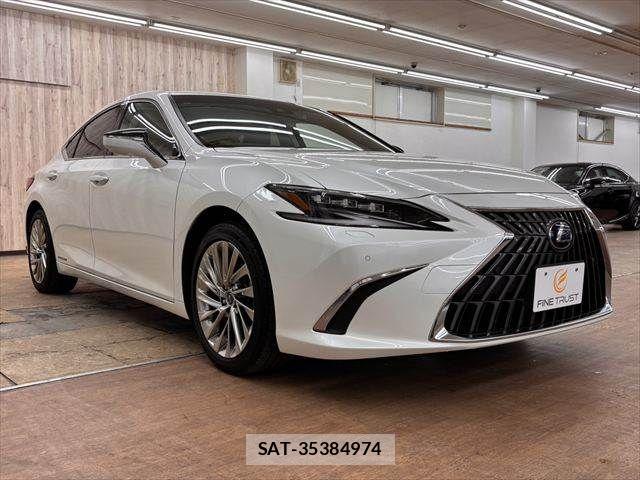 Lexus ES 2021-11 8245696-14