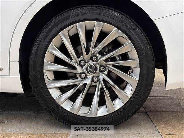 Lexus ES 2021-11 8245696-25