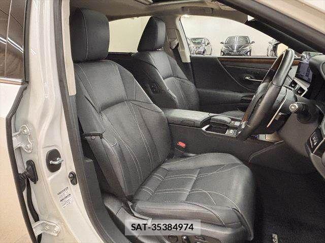 Lexus ES 2021-11 8245696-7