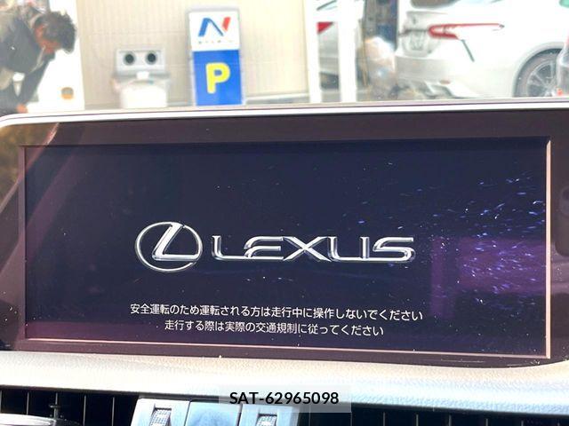 Lexus ES 2019-09 8315164-3