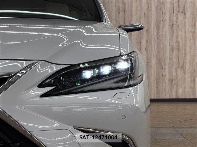 Lexus ES 2021-09 8315162-11