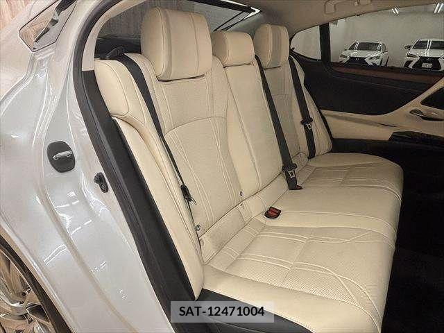 Lexus ES 2021-09 8315162-8