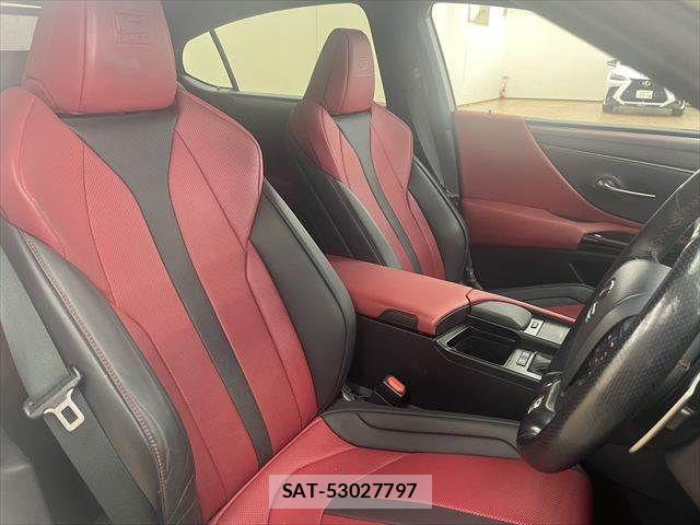 Lexus ES 2021-11 8315160-7