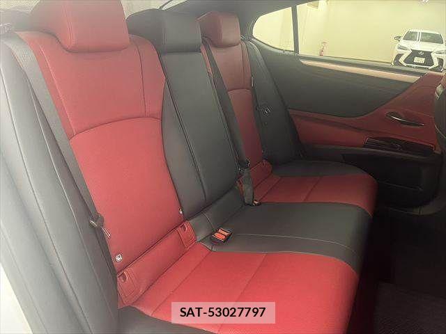 Lexus ES 2021-11 8315160-8