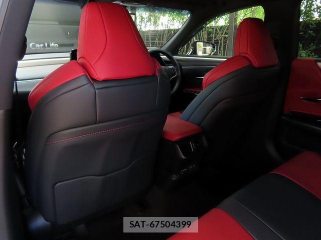 Lexus ES 2025-05 8315158-24