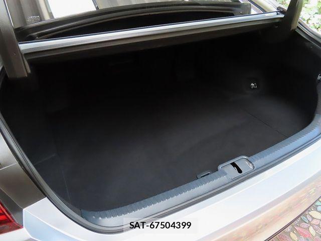 Lexus ES 2025-05 8315158-26