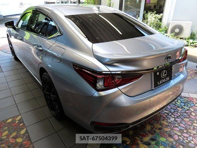 Lexus ES 2025-05 8315158-8