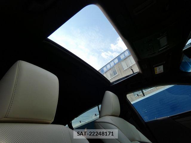 Lexus ES 2019-04 8315159-10