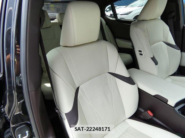 Lexus ES 2019-04 8315159-13