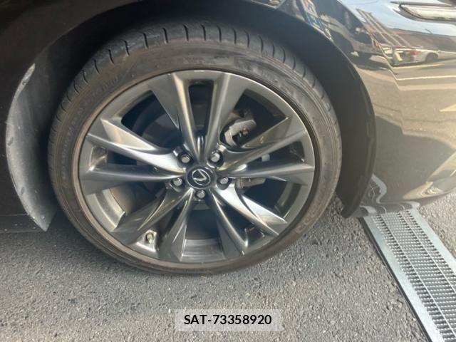 Lexus ES 2019-07 8336527-10