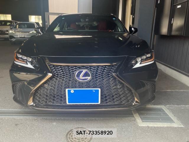Lexus ES 2019-07 8336527-1