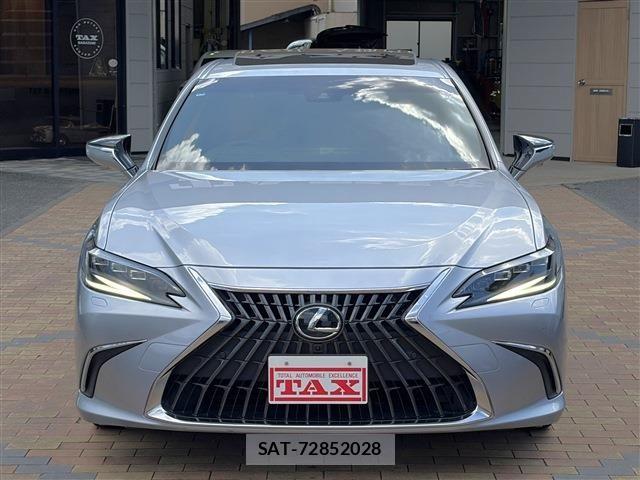 Lexus ES 2023-01 8354835-2