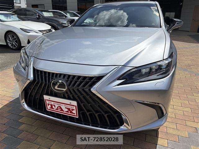 Lexus ES 2023-01 8354835-8