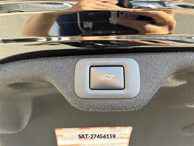 Lexus ES 2021-09 8354833-18
