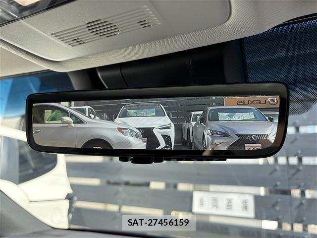 Lexus ES 2021-09 8354833-27
