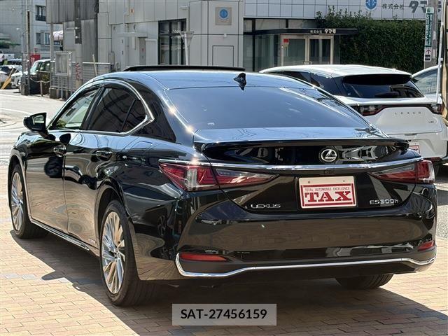 Lexus ES 2021-09 8354833-4