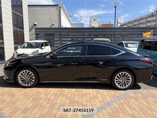 Lexus ES 2021-09 8354833-7