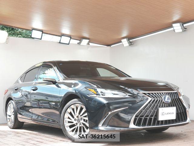 Lexus ES 2022-01 8366698-0