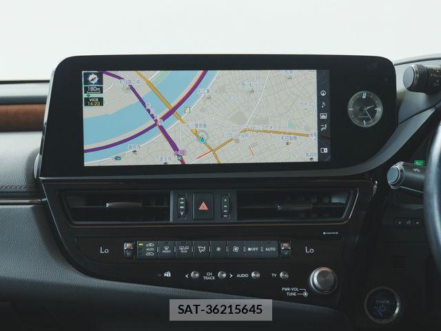 Lexus ES 2022-01 8366698-12