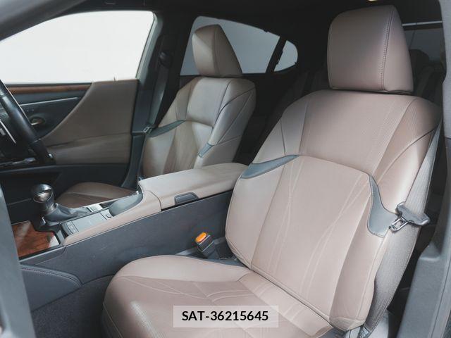 Lexus ES 2022-01 8366698-16