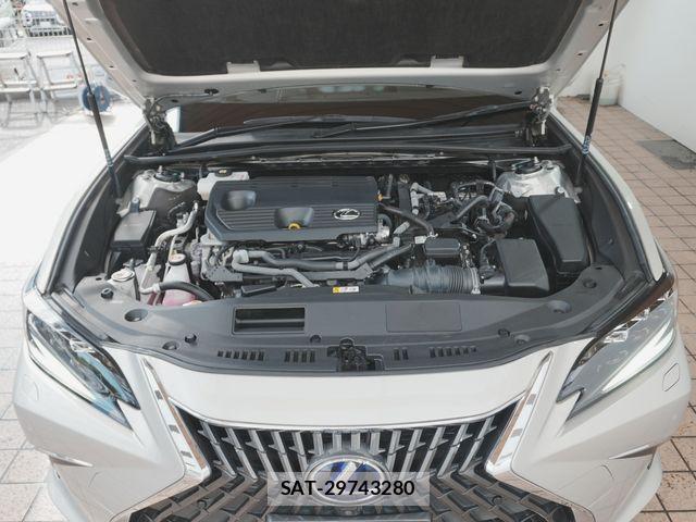 Lexus ES 2022-03 8366700-13