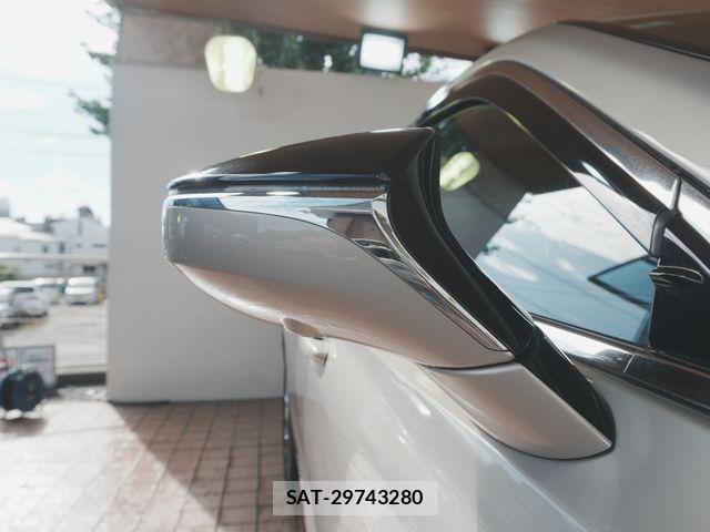 Lexus ES 2022-03 8366700-20