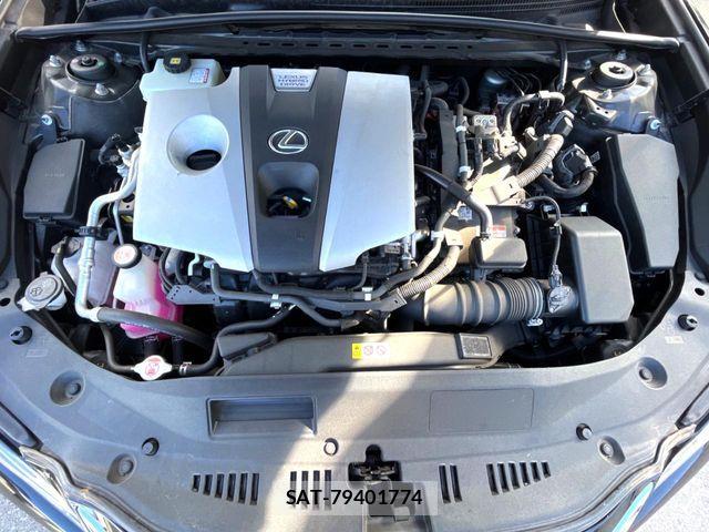Lexus ES 2019-03 8366701-18