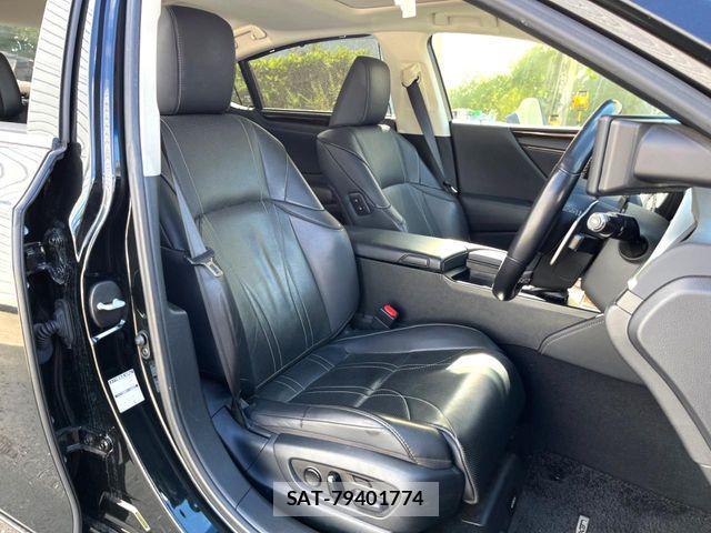 Lexus ES 2019-03 8366701-8