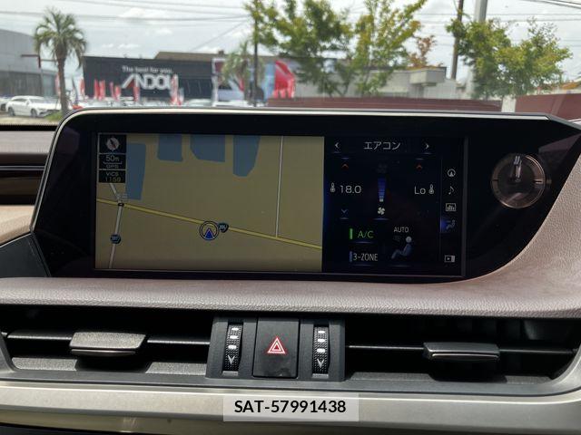 Lexus ES 2020-03 8366695-13