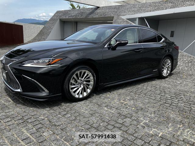 Lexus ES 2020-03 8366695-1