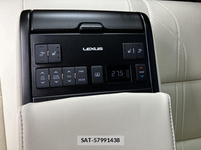 Lexus ES 2020-03 8366695-19
