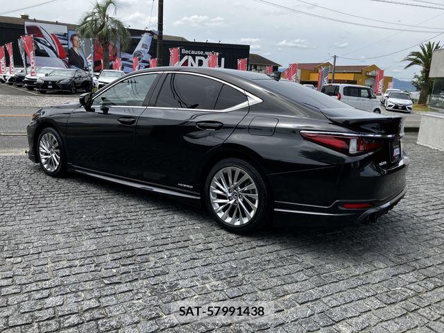 Lexus ES 2020-03 8366695-3