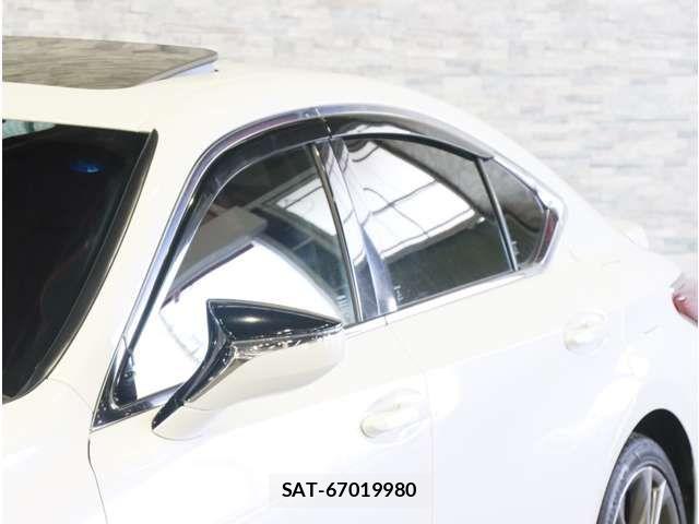 Lexus ES 2019-05 8366699-18