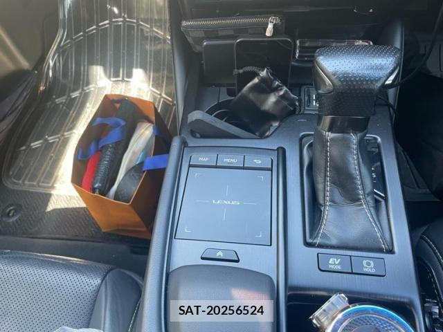 Lexus ES 2019-03 8371793-22