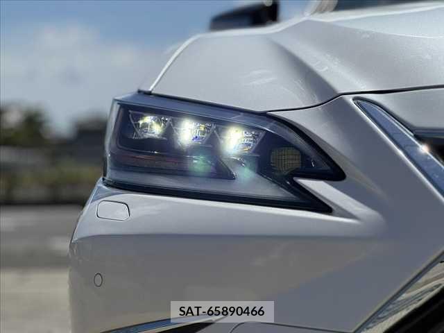 Lexus ES 2020-10 8371794-24