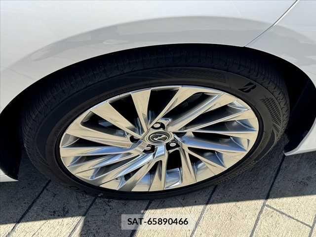 Lexus ES 2020-10 8371794-29