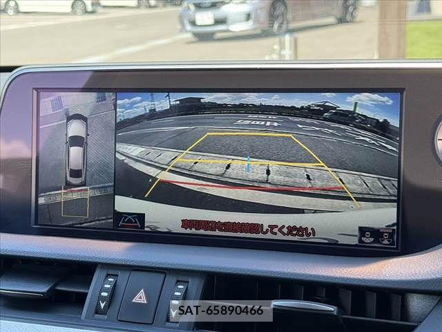 Lexus ES 2020-10 8371794-4