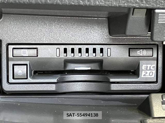 Lexus ES 2019-06 8413258-14