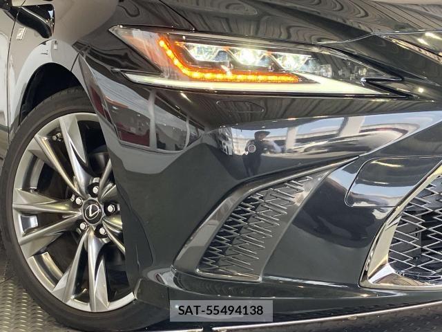 Lexus ES 2019-06 8413258-3