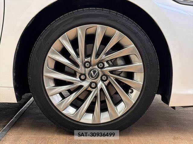 Lexus ES 2020-08 8485631-12