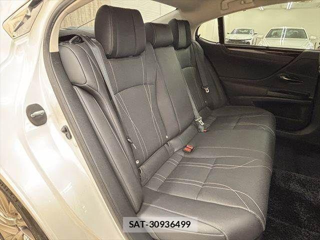 Lexus ES 2020-08 8485631-8