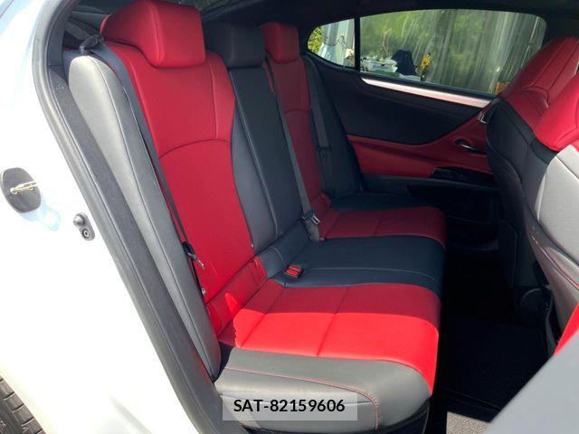 Lexus ES 2023-04 8562395-11
