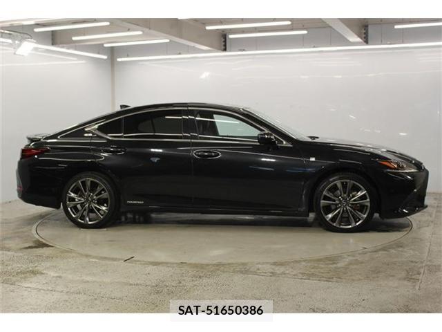 Lexus ES 2019-08 8562405-3