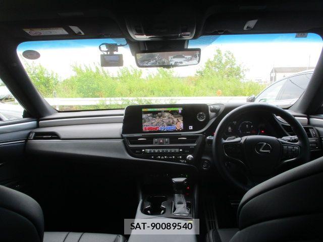 Lexus ES 2023-09 8562396-12