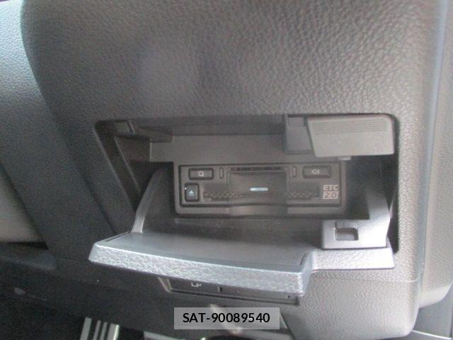 Lexus ES 2023-09 8562396-17