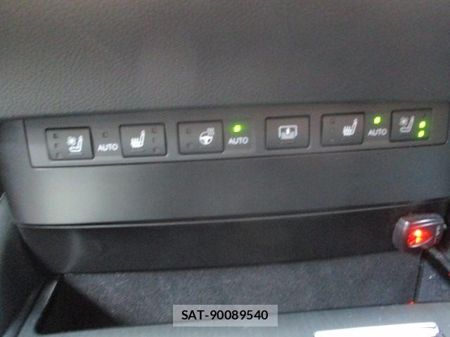 Lexus ES 2023-09 8562396-23