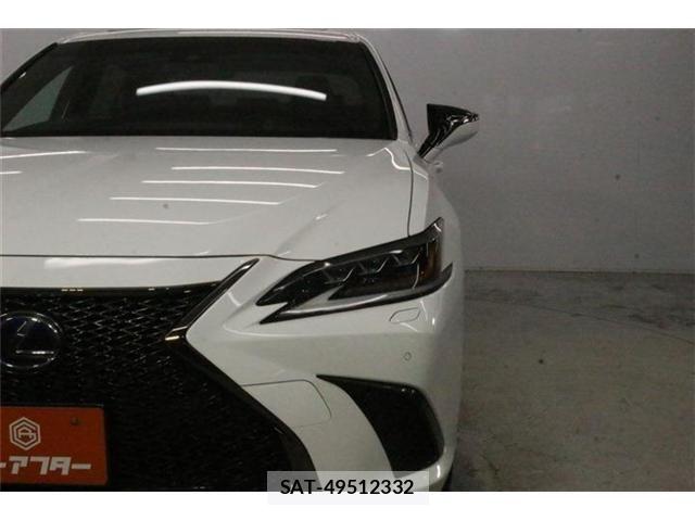 Lexus ES 2019-03 8562407-12