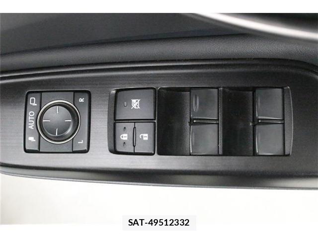 Lexus ES 2019-03 8562407-27