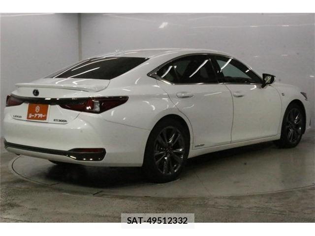 Lexus ES 2019-03 8562407-4