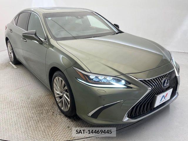 Lexus ES 2019-04 8562402-16